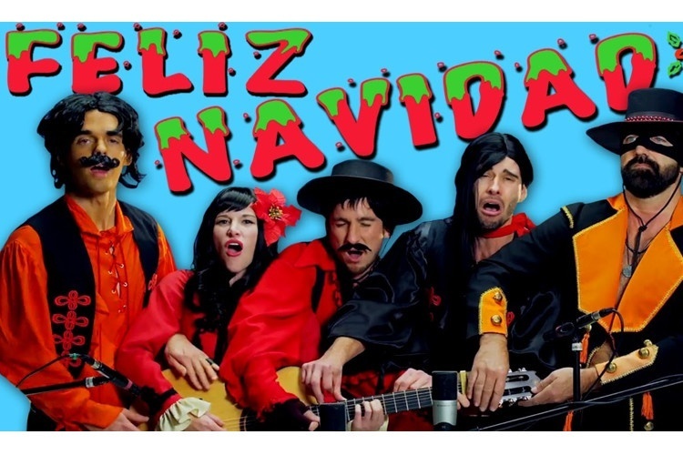 Walk of the Earth – Feliz Navidad